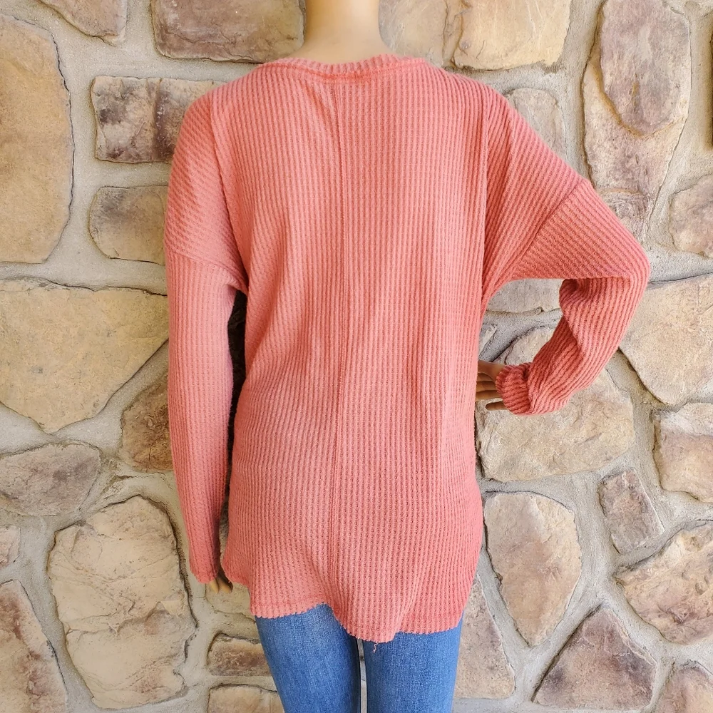 WILD FABLE | Long Sleeve V-neck Waffle Knit Sweater - Picture 5 of 8